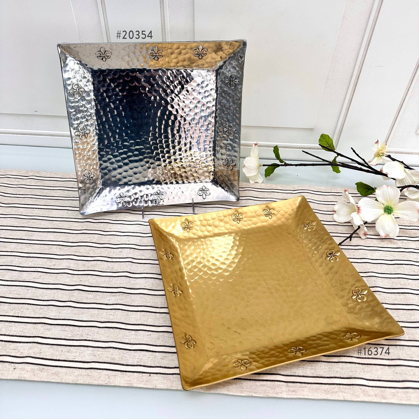 10" Gold Hammered Fleur de Lis Border Square Tray
